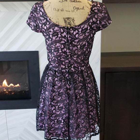 Three Hearts dress black purple lavender lace short sleeve Size 5 - Picture 6 of 6